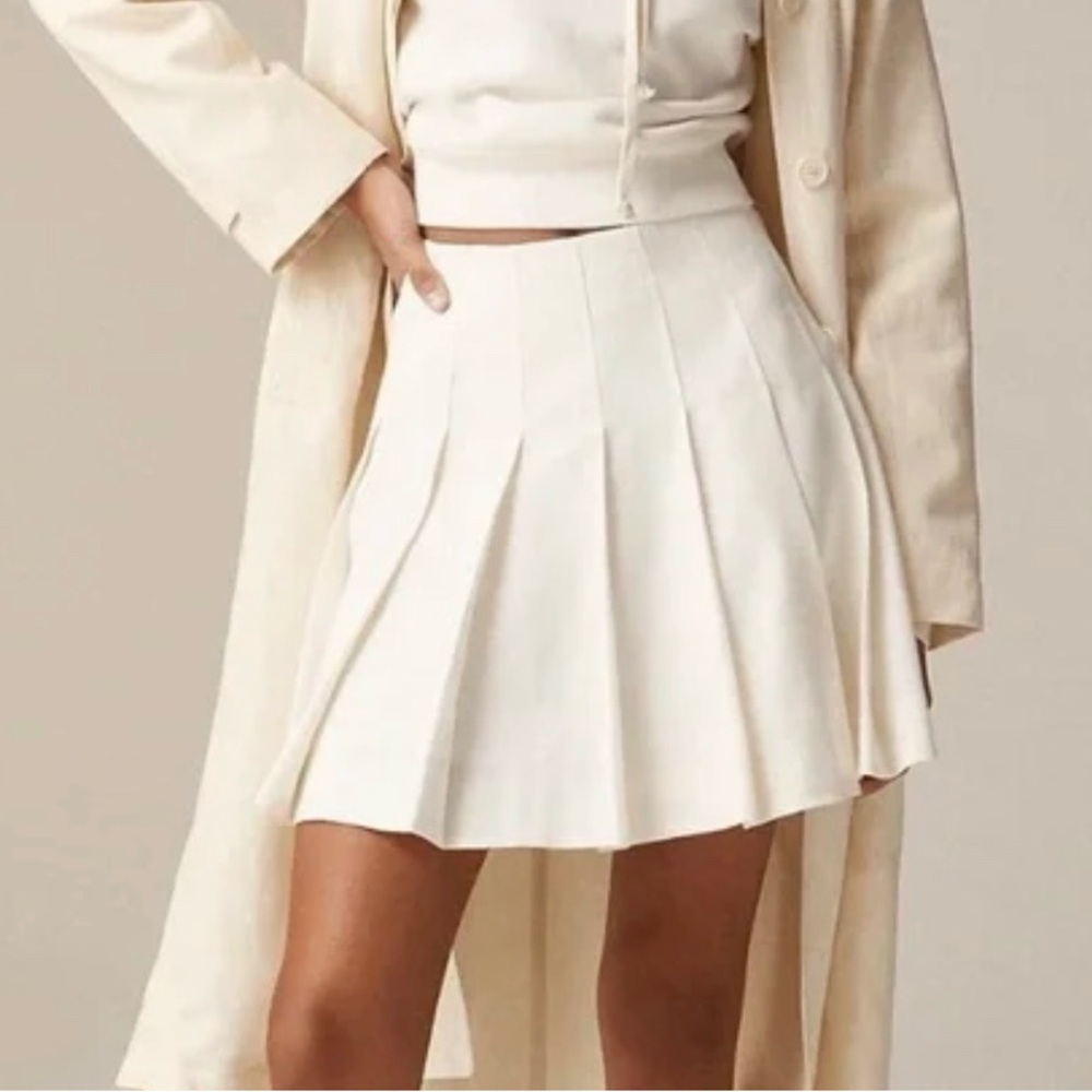 J CREW NWT Chic Cream Pleated Skirt